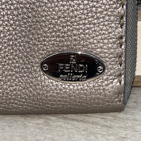 FENDI VINTAGE WALLET - Picture 2 of 6